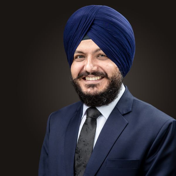 Aman Deol, Associate